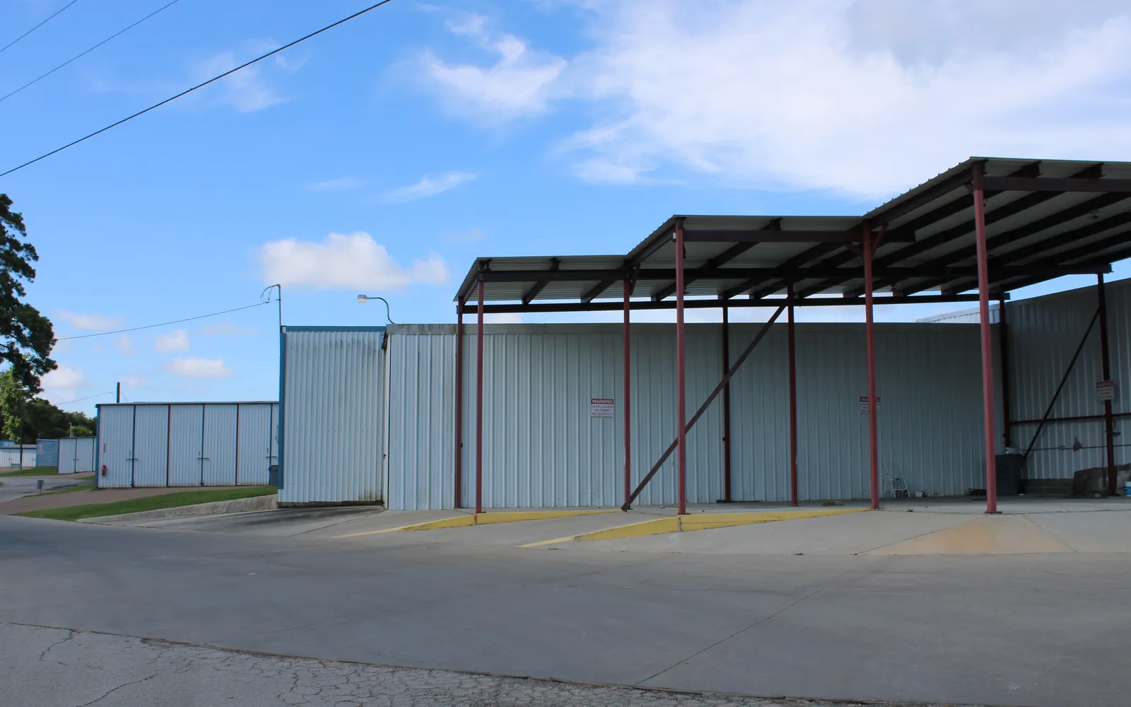 Boat Washing & Detailing at E-Z Boat Storage on Lake Conroe