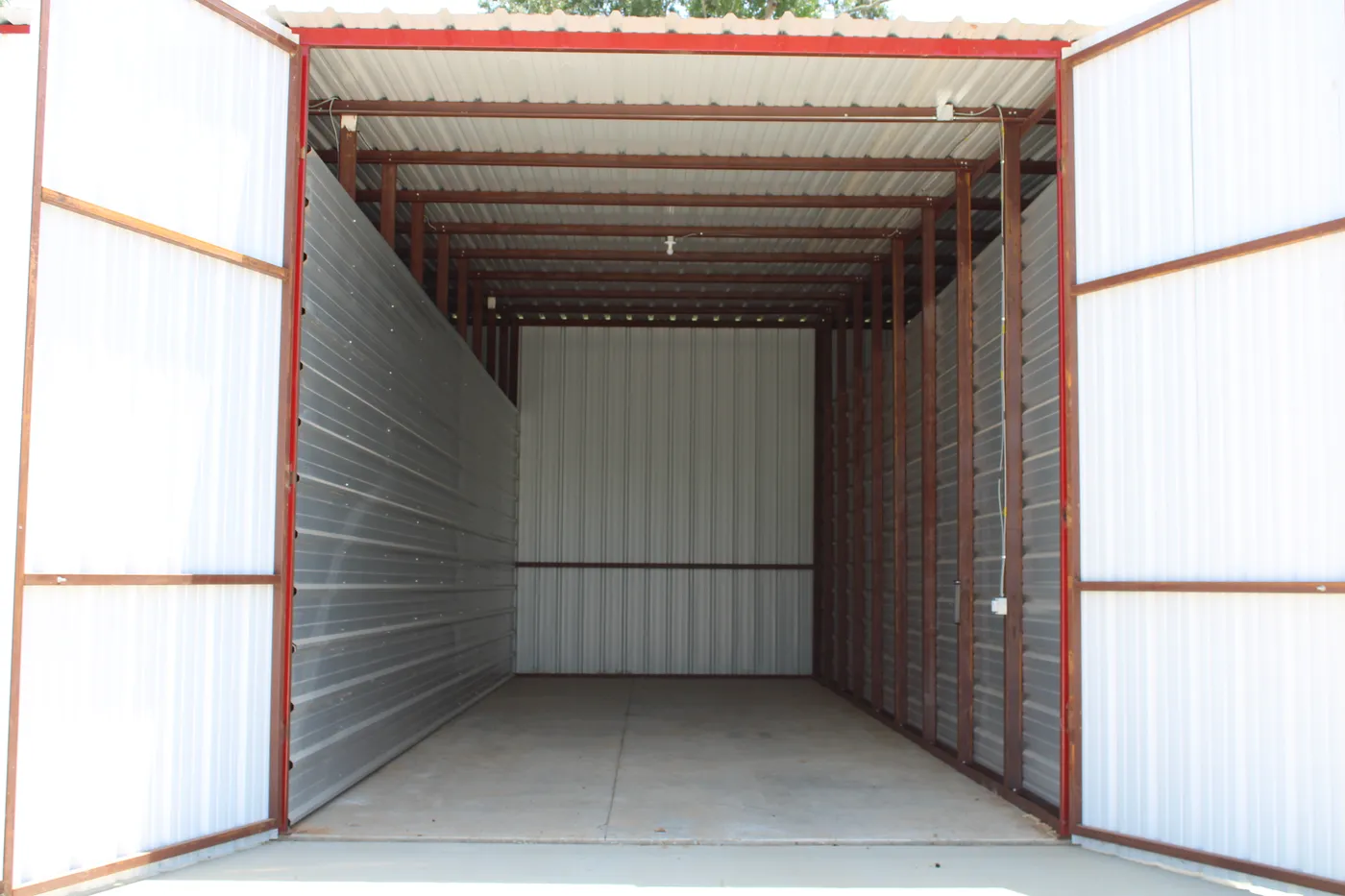 Dry Boat Storage at E-Z Boat Storage on Lake Conroe